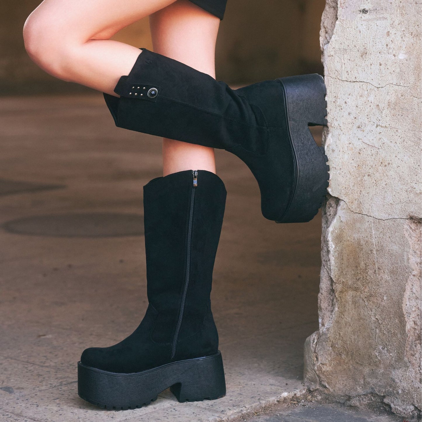 Bota Plataforma Negra Mujer 15170