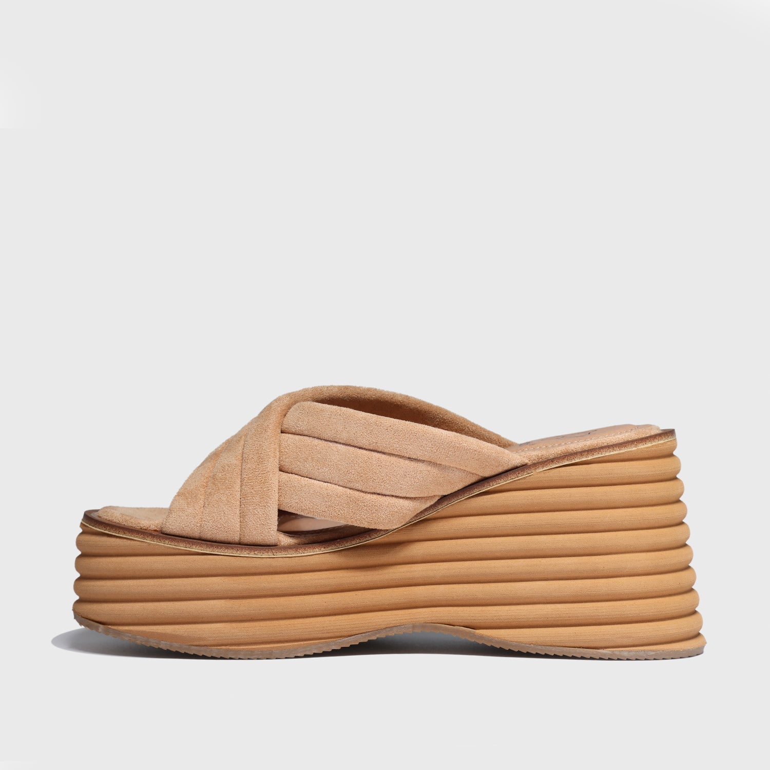 Sandalia Plataforma Camel Mujer 25211