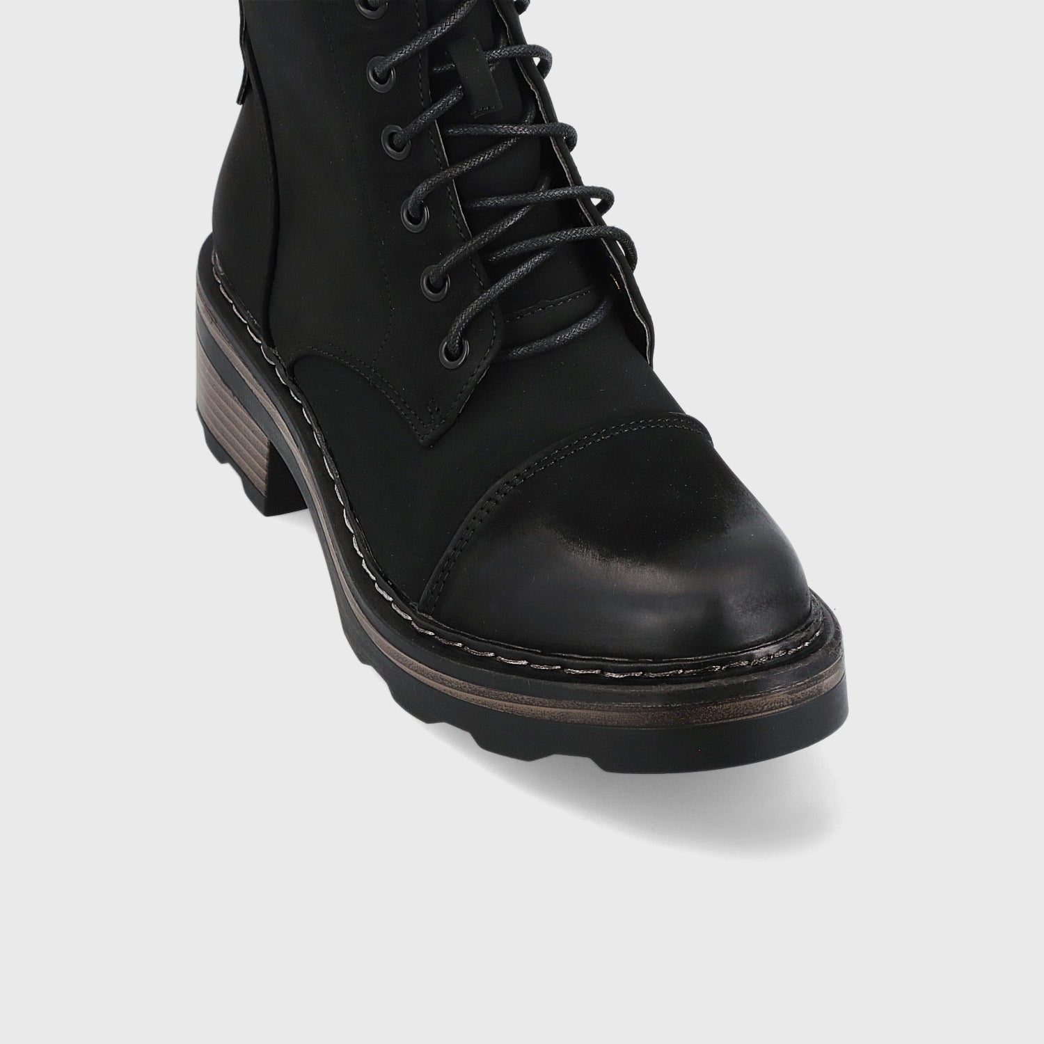 Botín Negro Mujer 25750