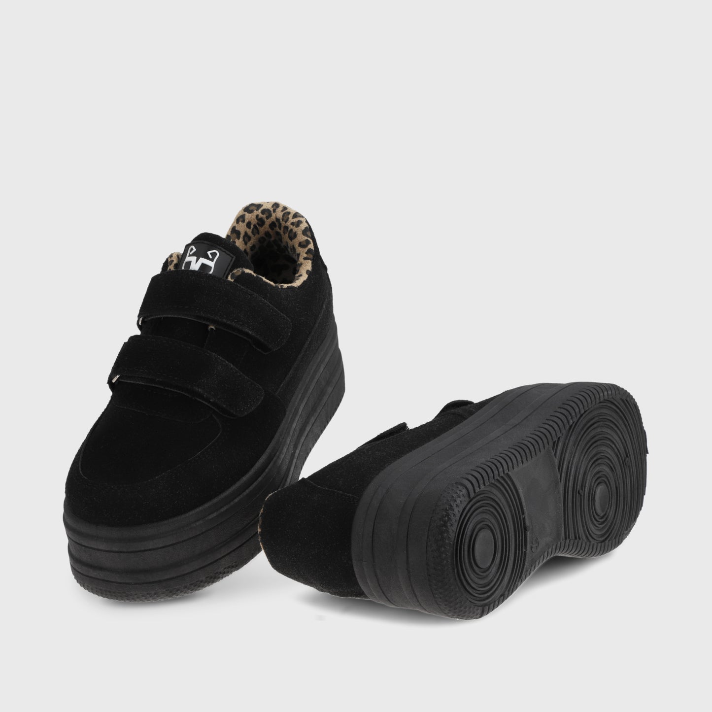 Zapatilla Negra Mujer 38561