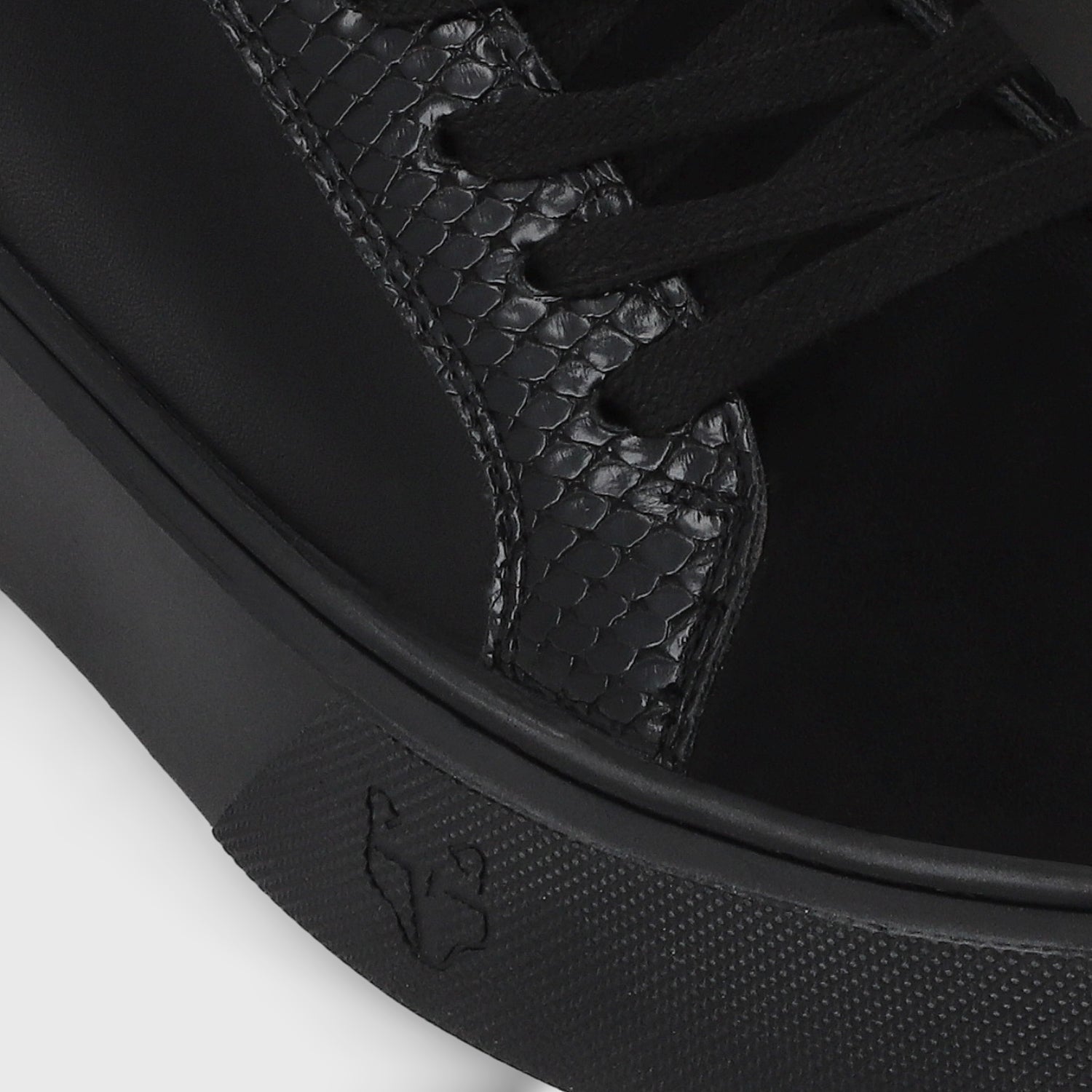 Zapatilla Negra Brillante Mujer 43042