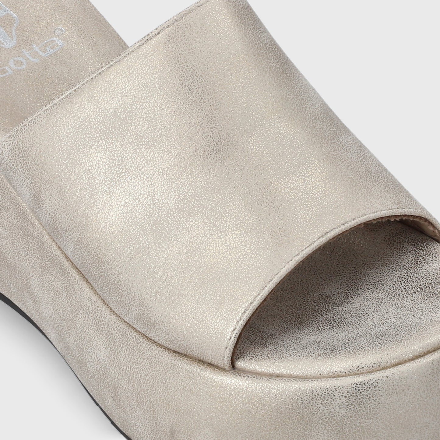 Sandalia Dorada Mujer 45824