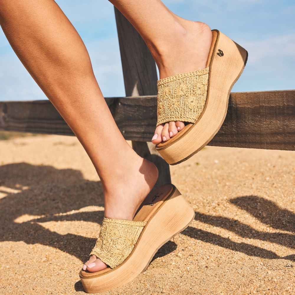Sandalia Plataforma Beige Mujer 45843- Gotta Days