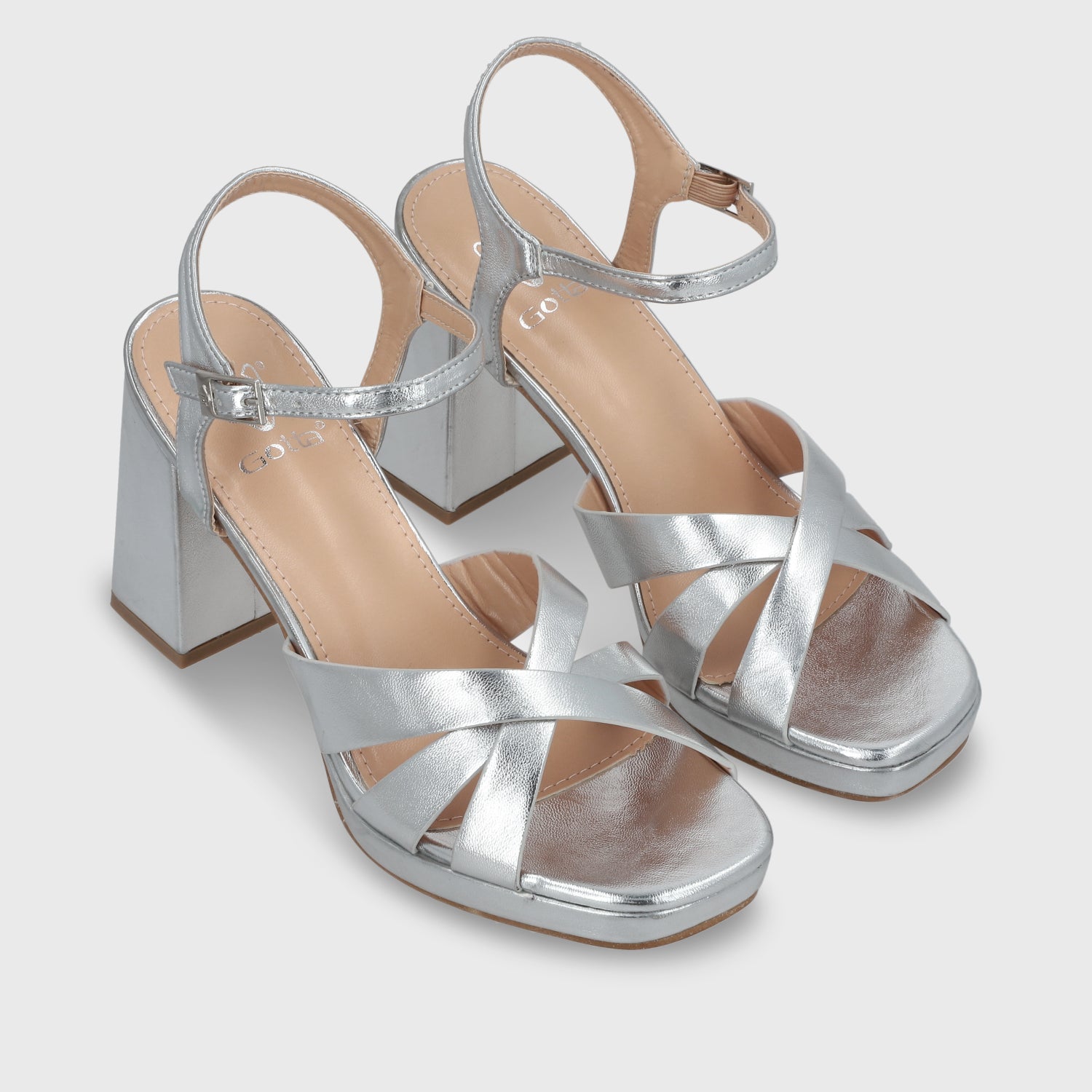 Sandalia Taco Plateada  Mujer 45902