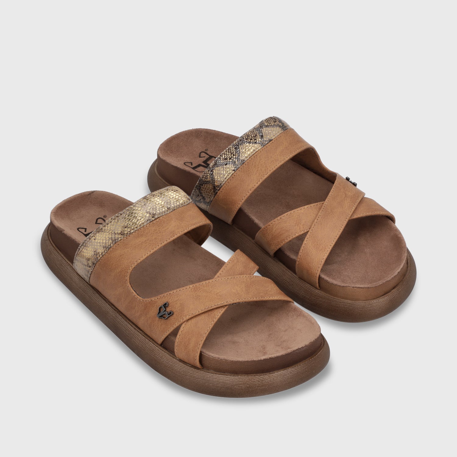 Sandalia Plana Beige Mujer 53700