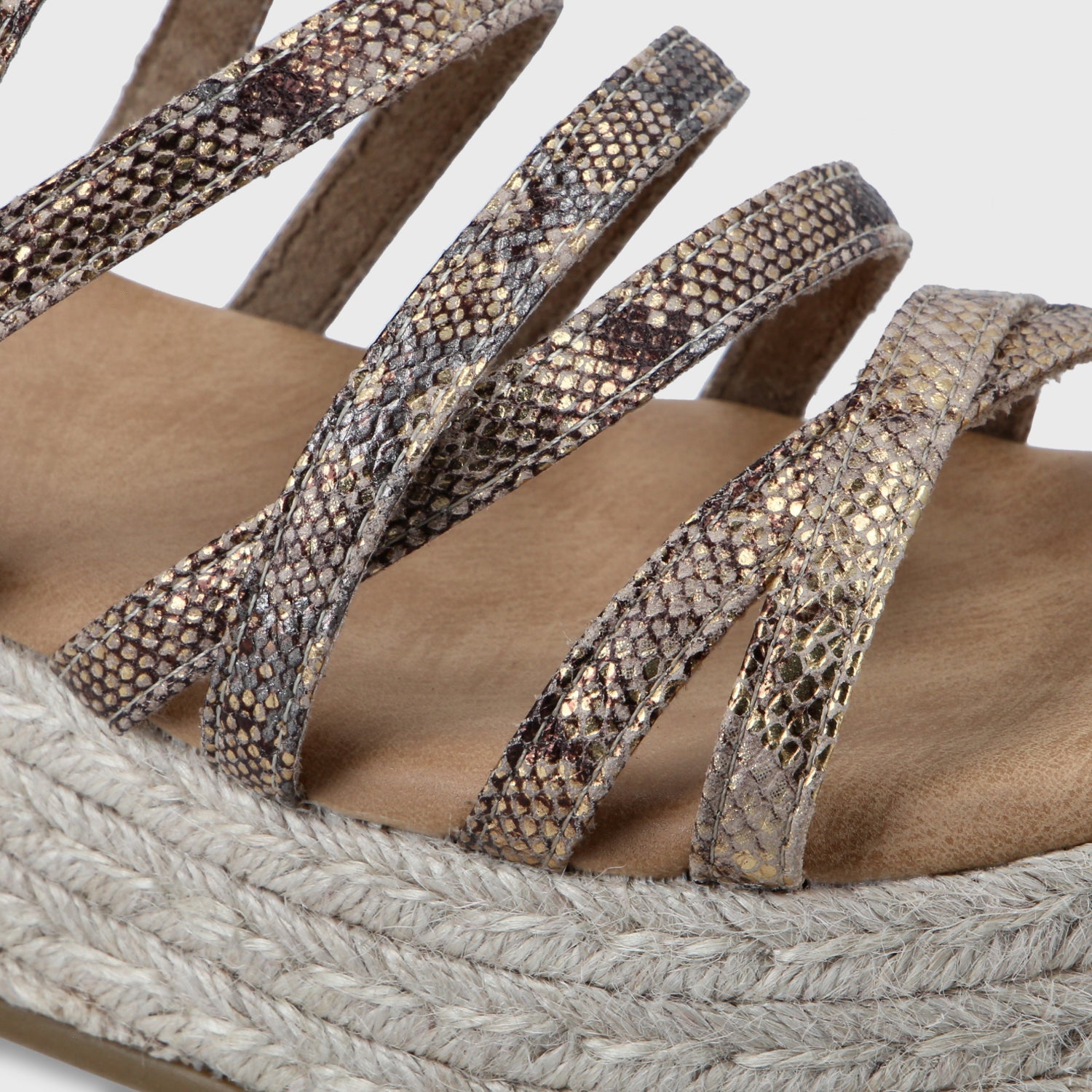 Sandalia Plataforma Oro Mujer 55972