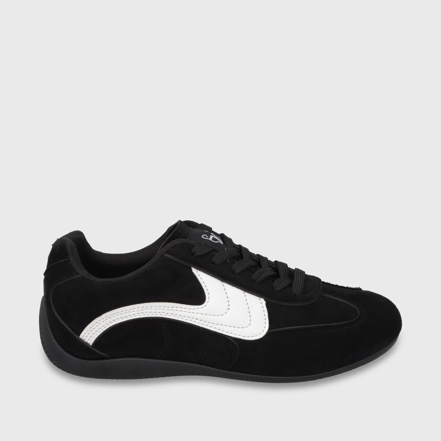 Zapatilla Negra Mujer 68010