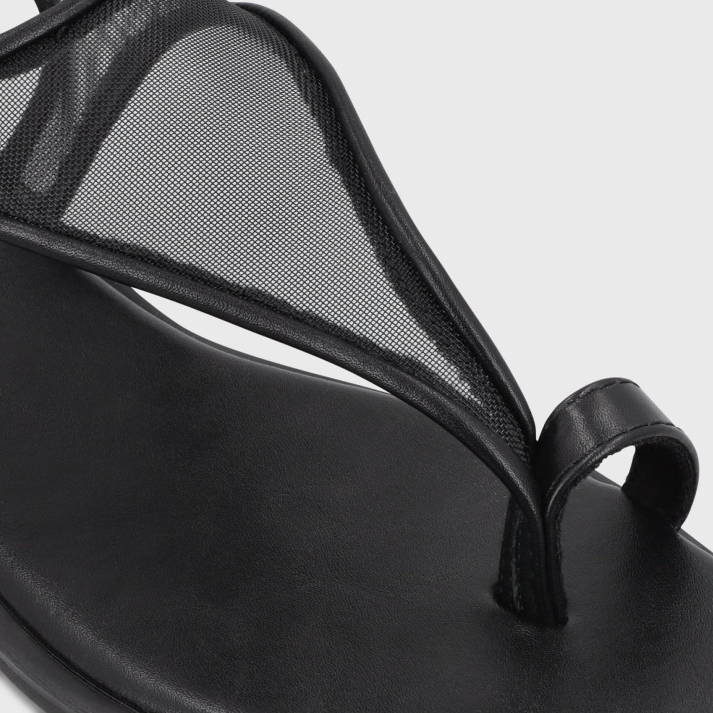 Sandalia Plana Negro Mujer 65681 - Gotta Perú