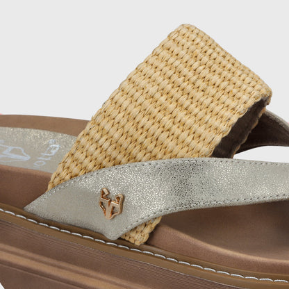 Sandalia Plataforma Beige Mujer 25234 - Gotta Perú